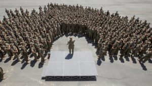 CMC Speaks to Camp Pendleton Marines in semi circle
